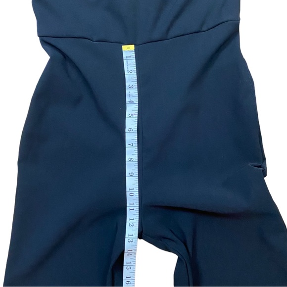 LOTUS THREADS Black Cutout Sleeveless Back Zipper Closure Jumpsuit  Romper Sz 6 - Picture 9 of 16